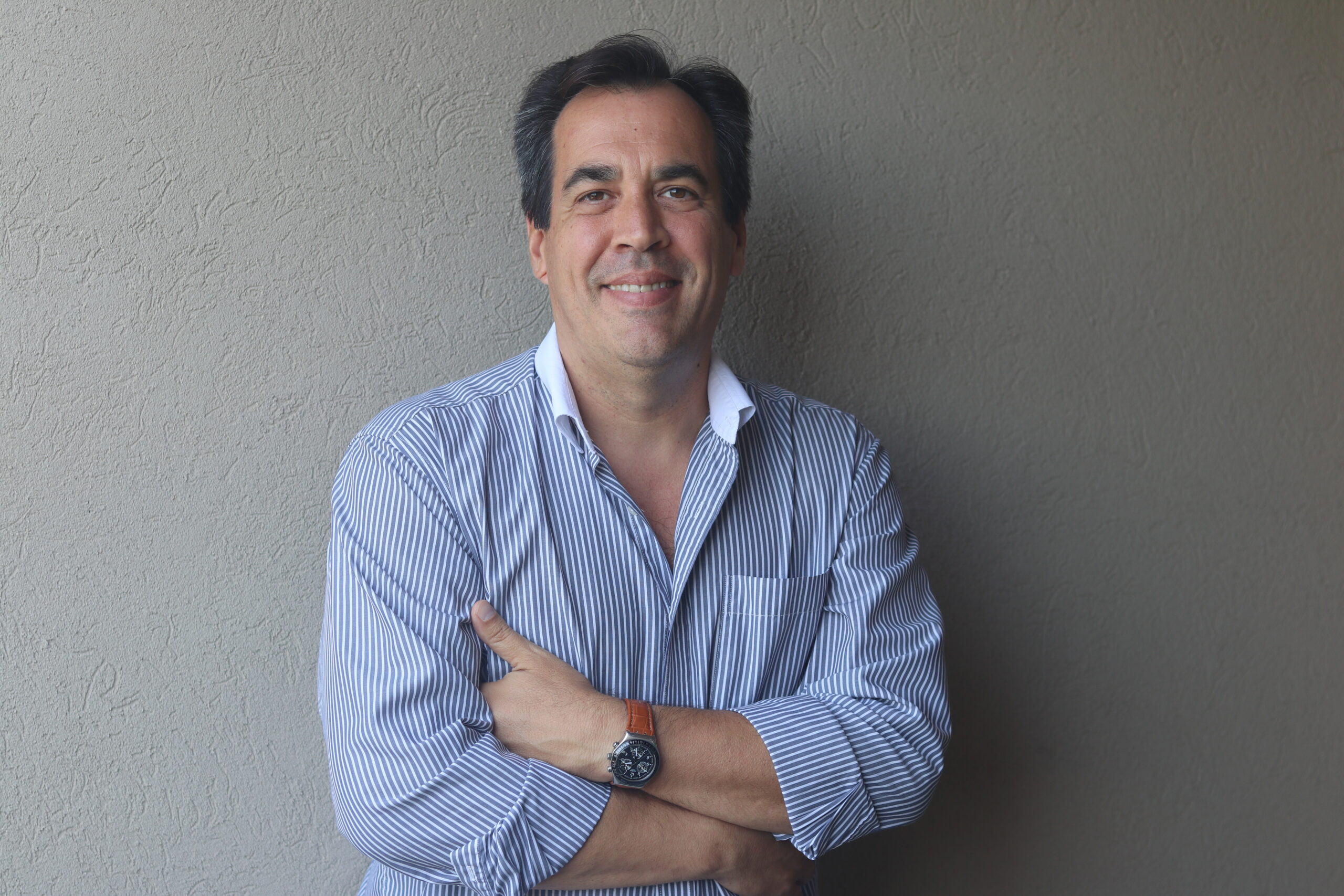 Diego Cáceres, psicólogo clínico con experiencia en trastornos de ansiedad